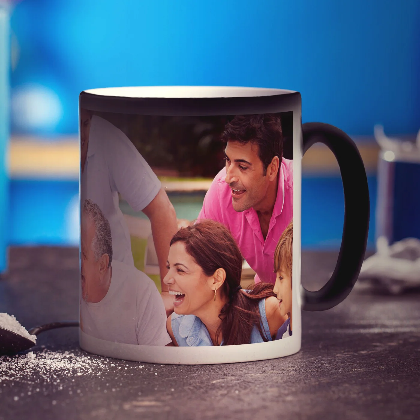 Magic Heat Sensitive Panoramic Photo Mug - Image 3
