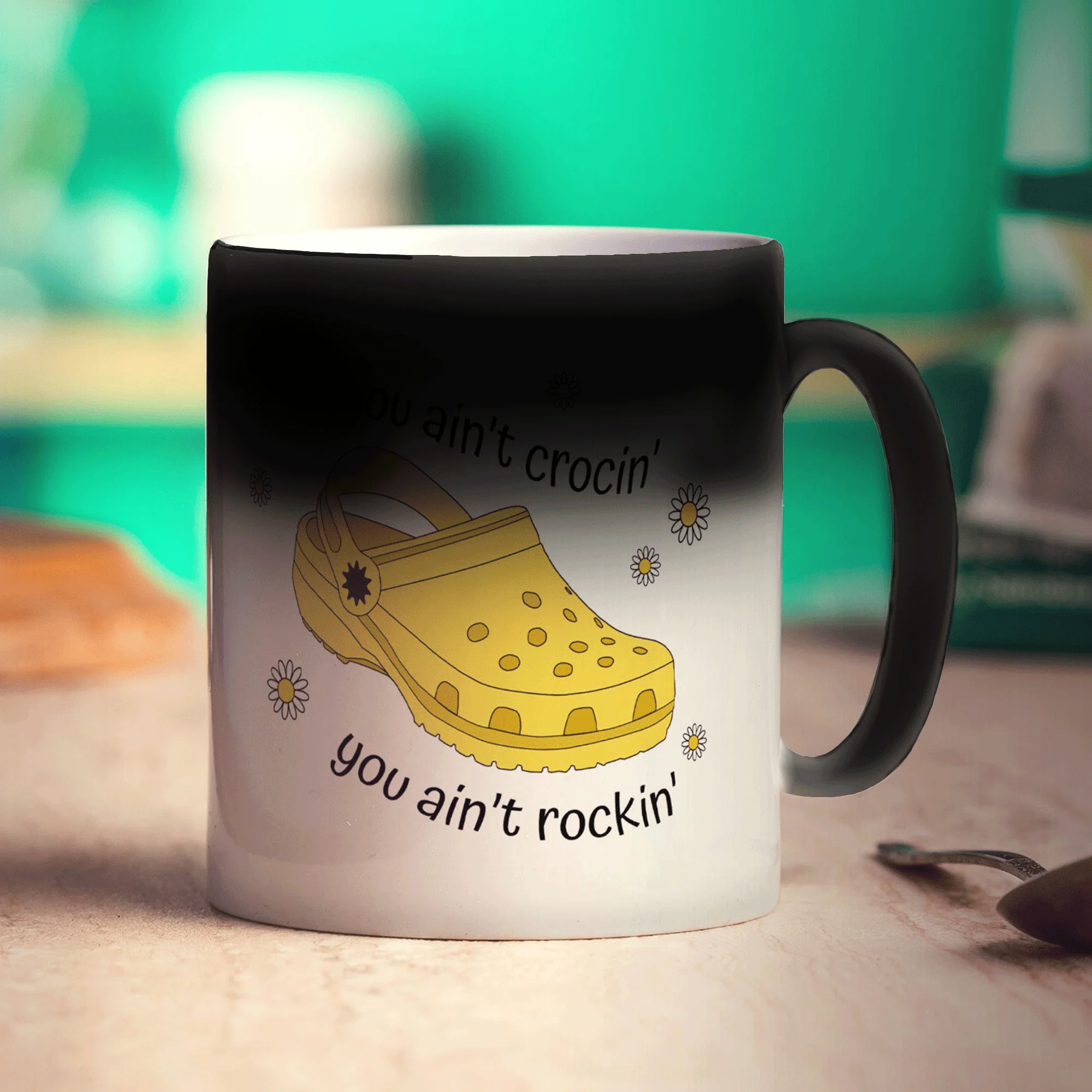 If You Ain't Crocin' You Ain't Rockin' Yellow Croc Mug - Image 6