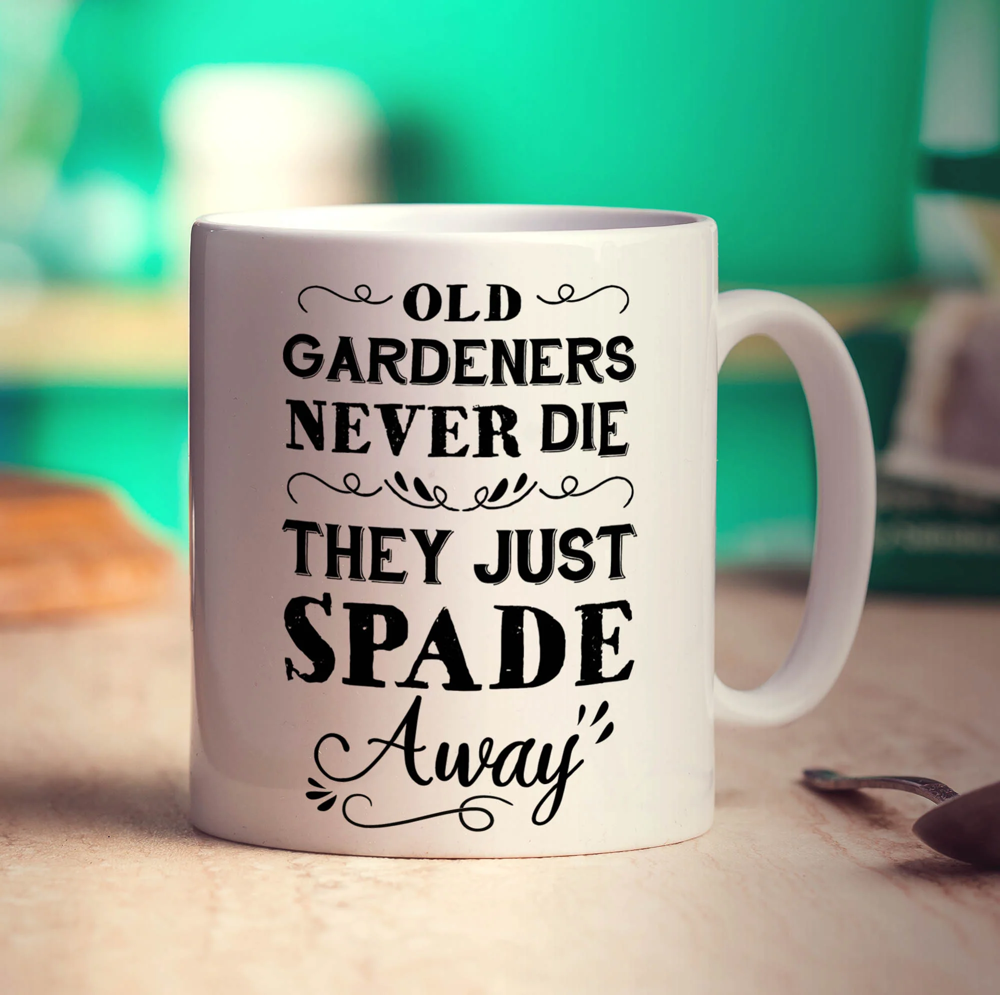 Old Gardeners Never Die They Just Spade Away Mug - Image 3